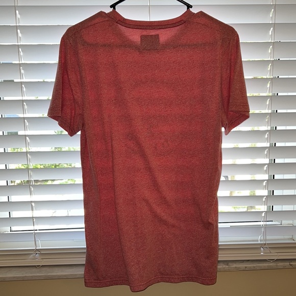 T shirt - Picture 2 of 3